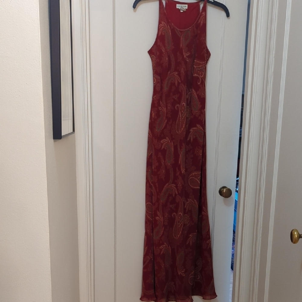 Elegant Red Paisley Maxi Dress